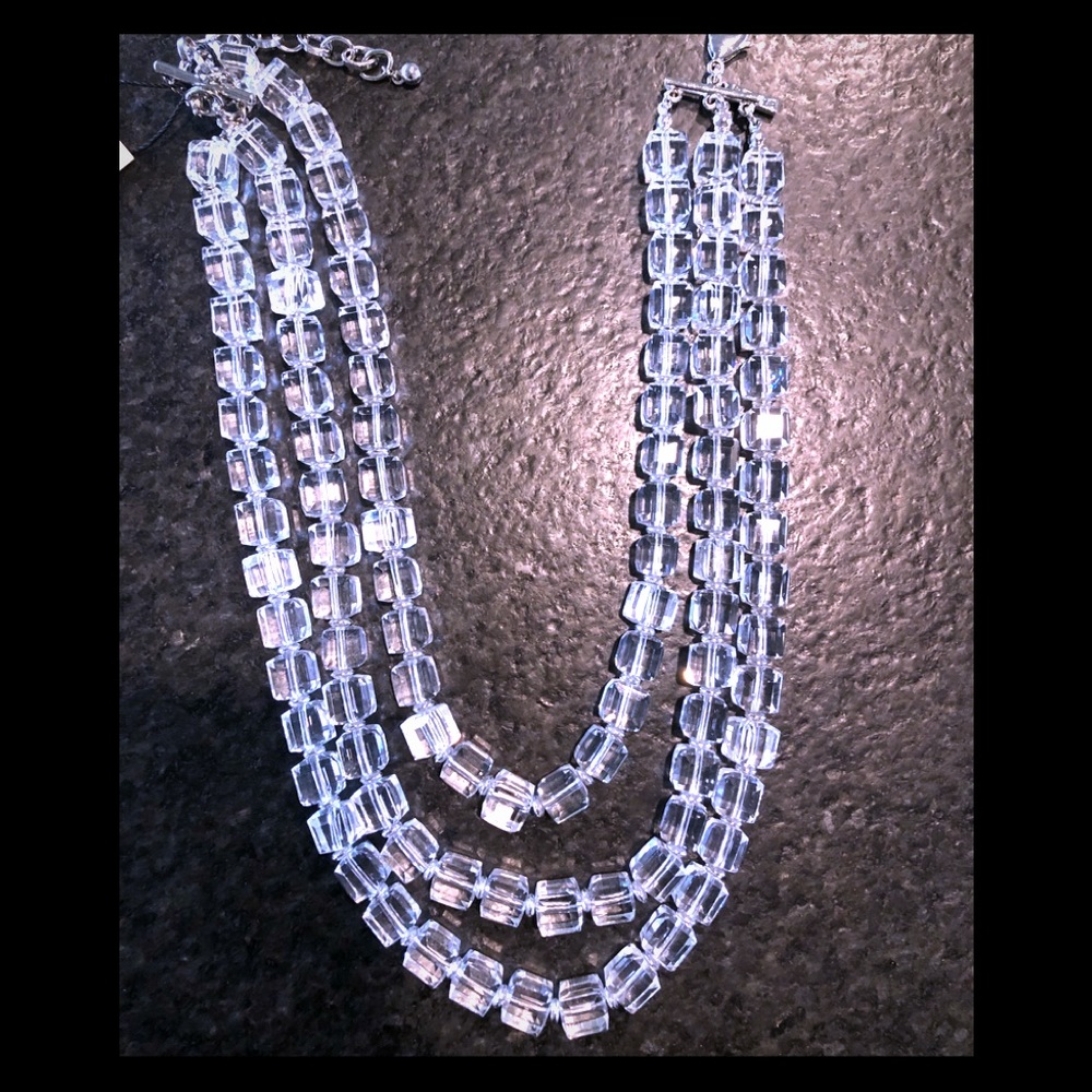 Brand New w Tags. Beautiful beaded necklace by WHBM